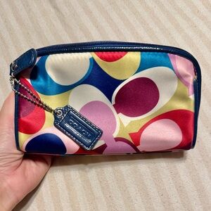 Small Coach makeup bag / coin purse. Used, like new condition.